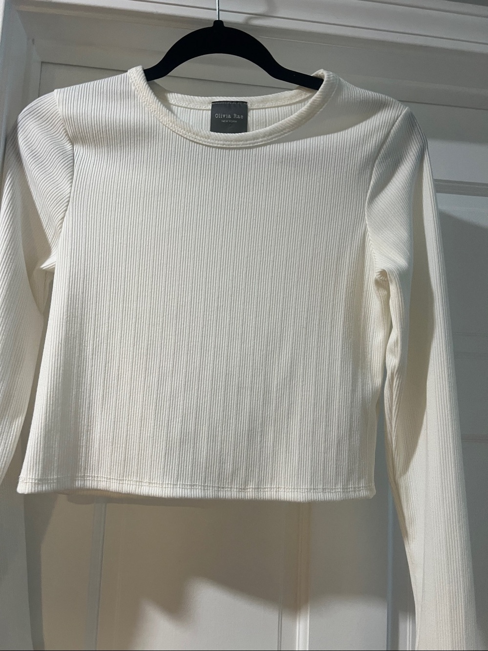 Olivia Rae Cream Ribbed Long-Sleeve crop top size medium